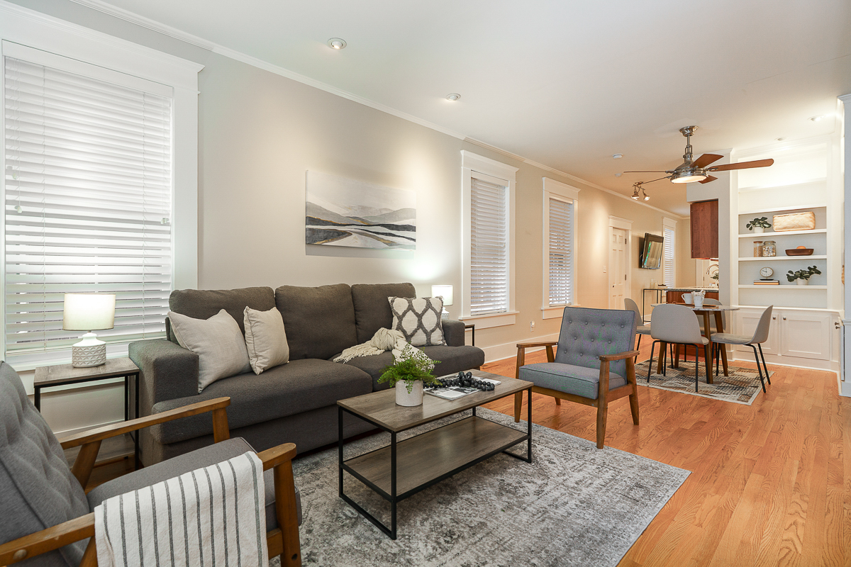 243 e Whittier St------26