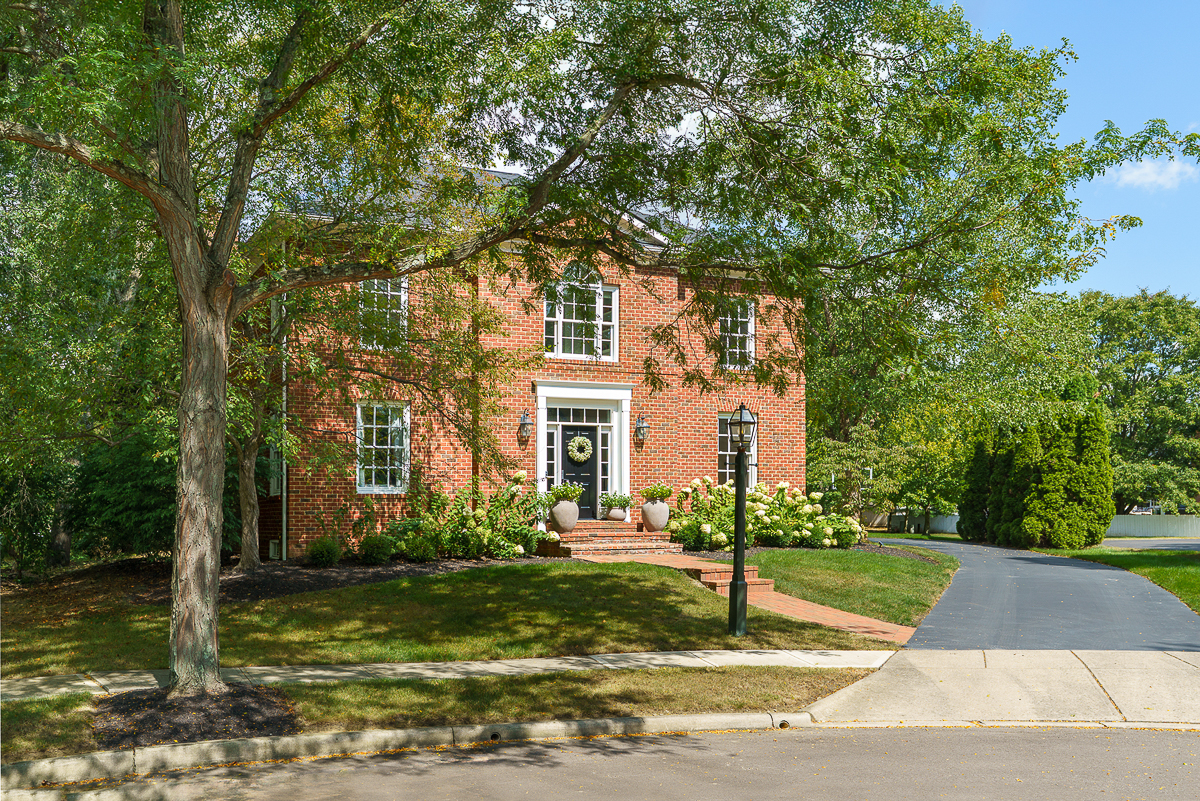 7444 Farmington Close-1