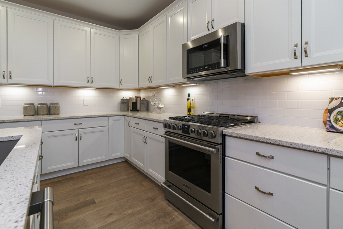 7652 Gateway Blvd --21