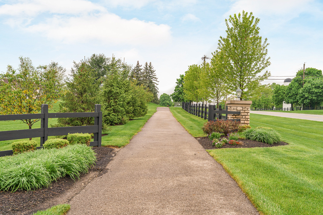 7652 Gateway Blvd --41