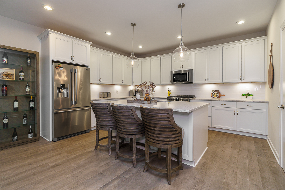 7678 Gateway Blvd-20