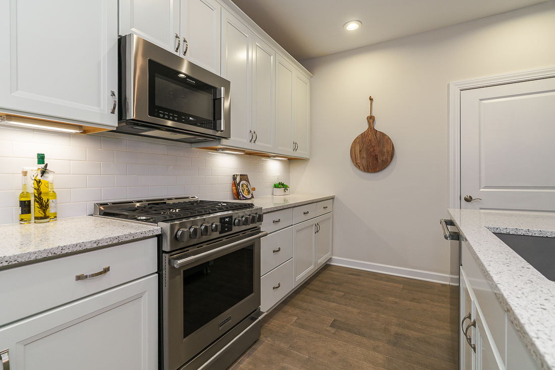 7678 Gateway Blvd-23