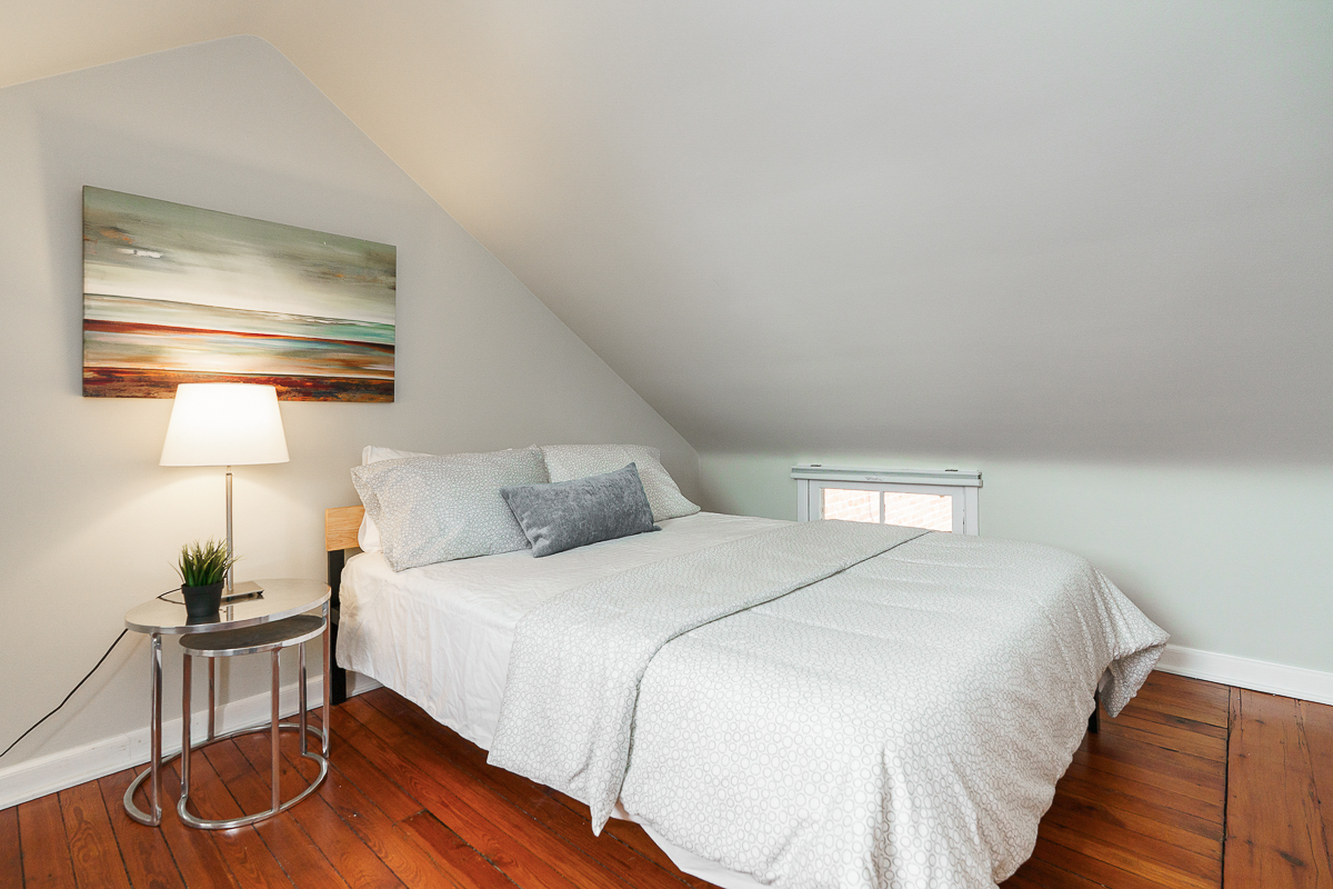 518 Mohawk St-29
