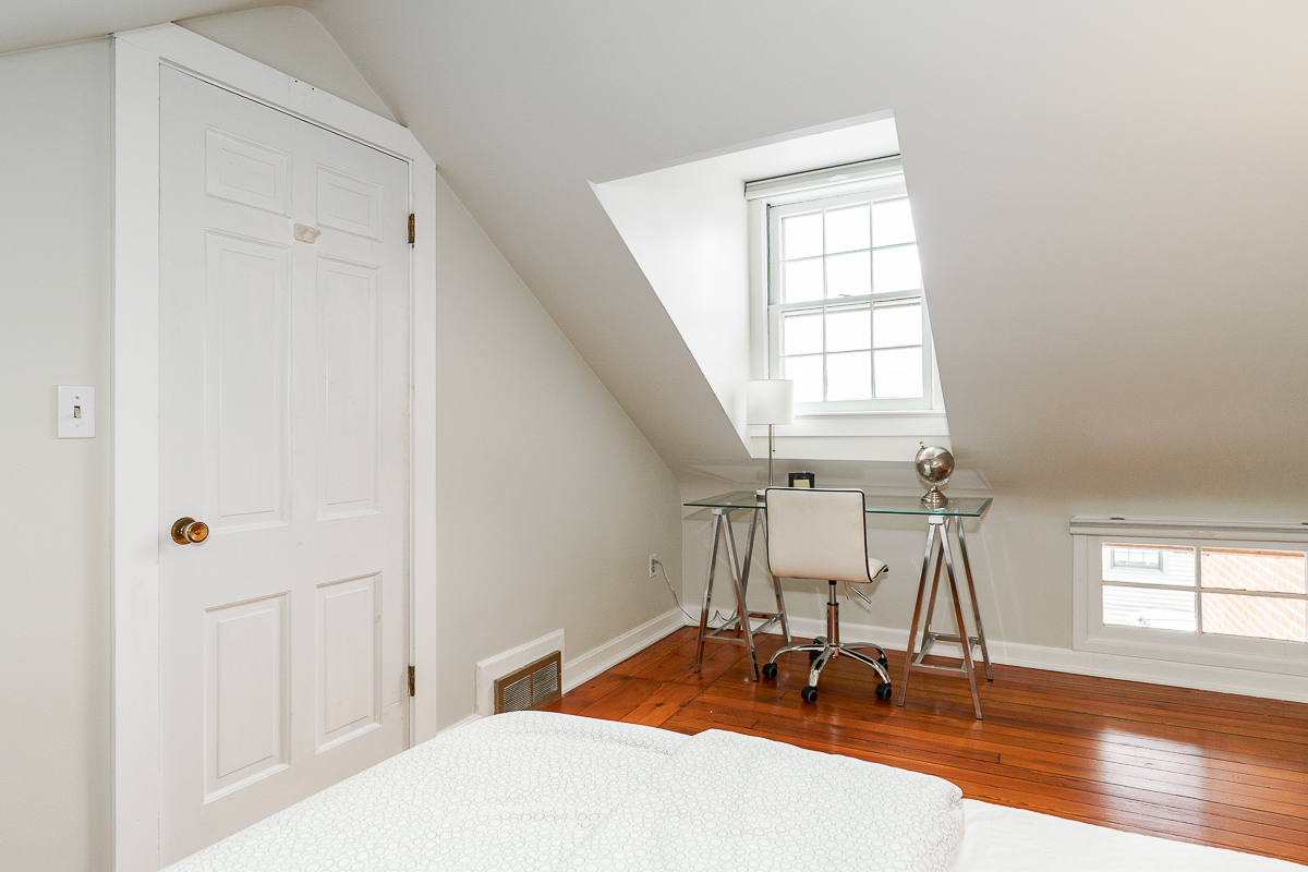 518 Mohawk St-30