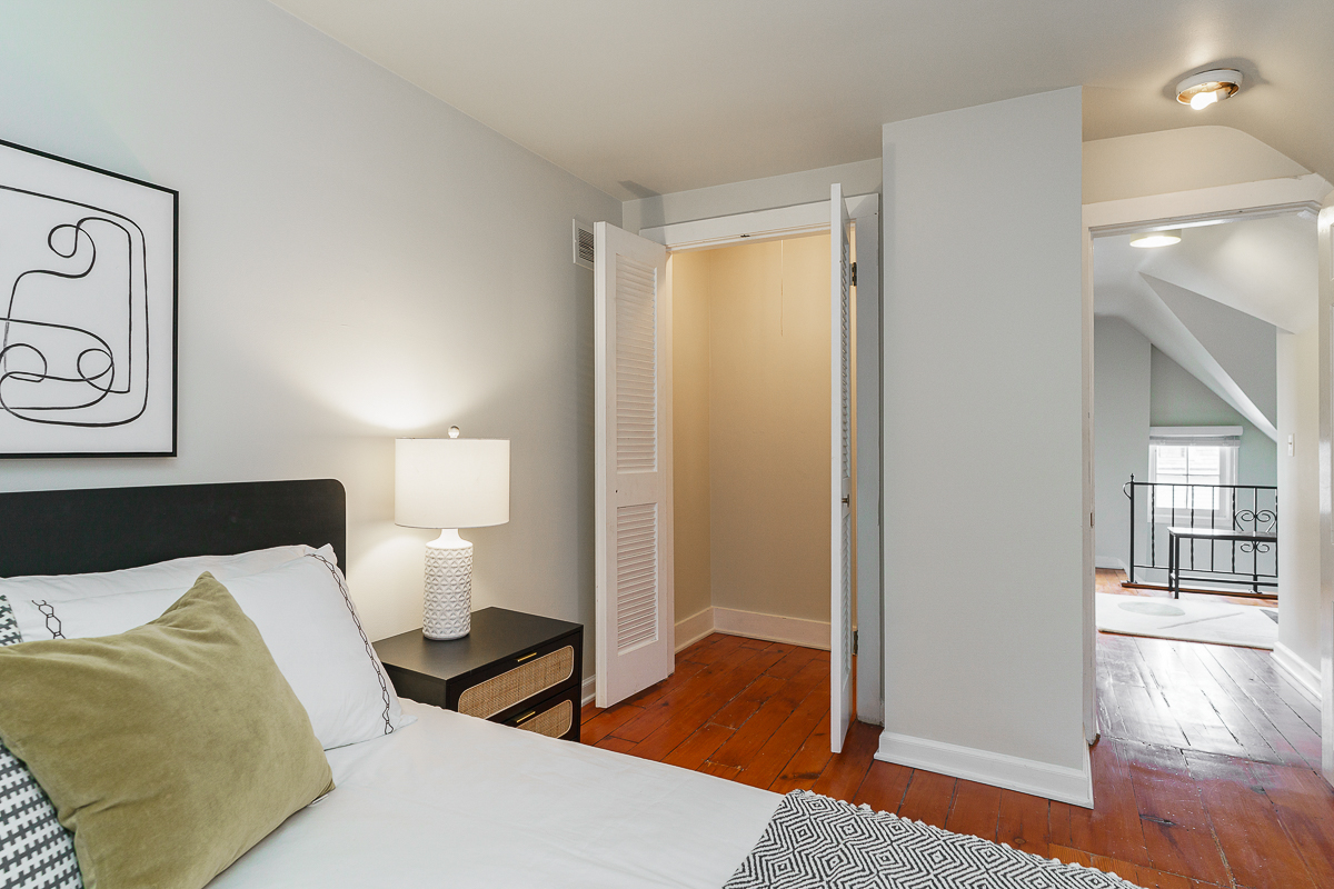 518 Mohawk St-35