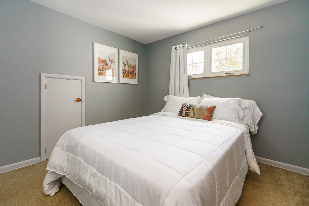 2110 Northwest Blvd------4