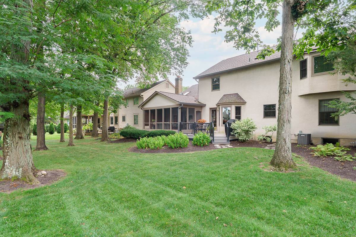 1178 Springtree Lane EXT-11