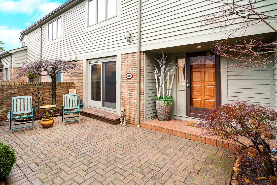 1114 Strathaven Dr North-3