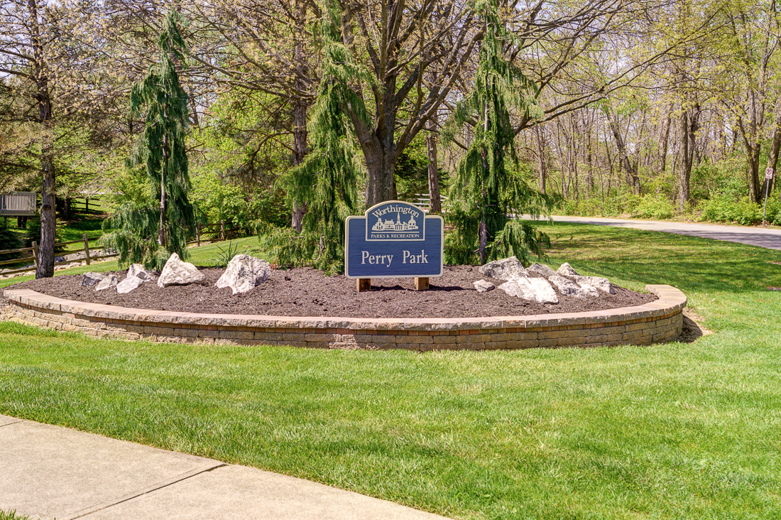 1114 Strathaven Dr North-41