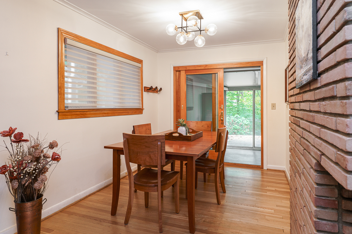 3965 Wynding Dr edit-11